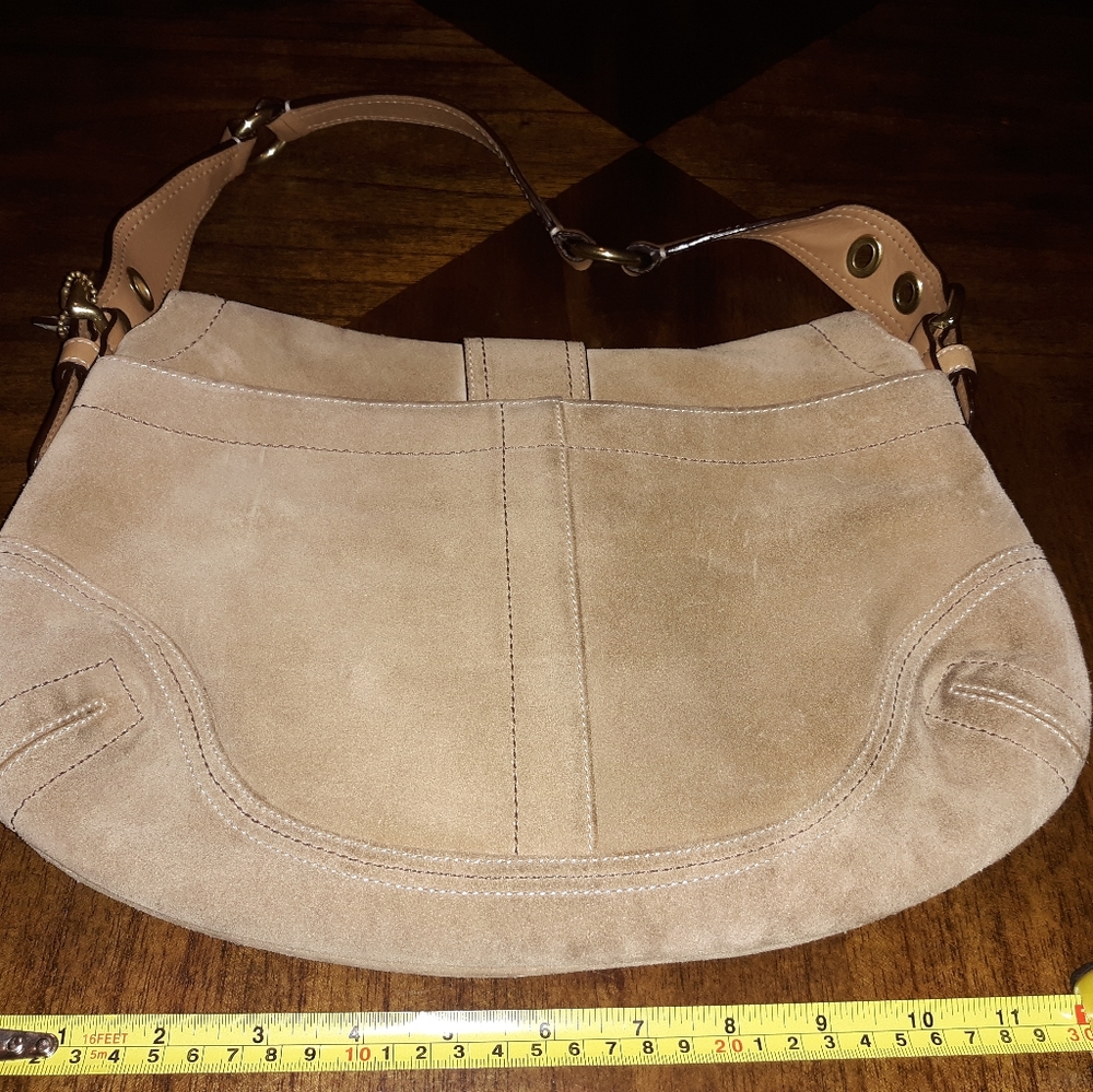 Coach purse - Picture 5 of 8